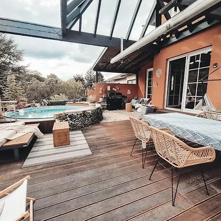 Feels Like Two Bedrooms Apartmán *