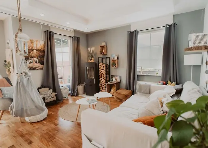 Feels Like Two Bedrooms *